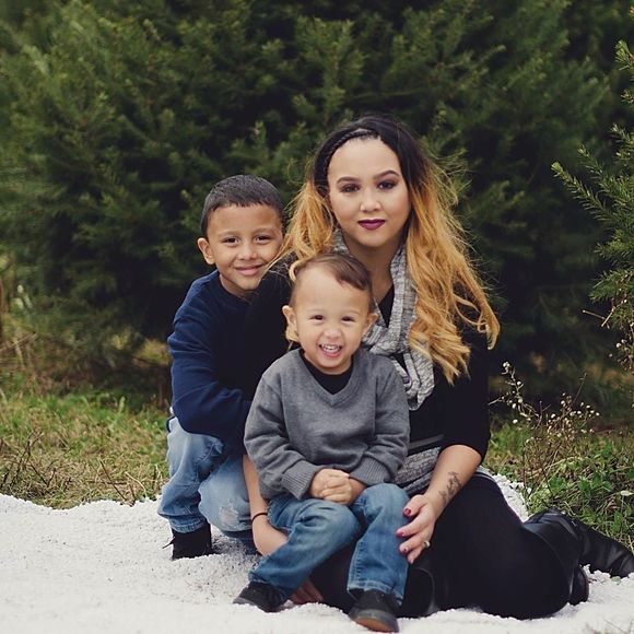 Meet your Posher, Latara - Picture 1 of 1